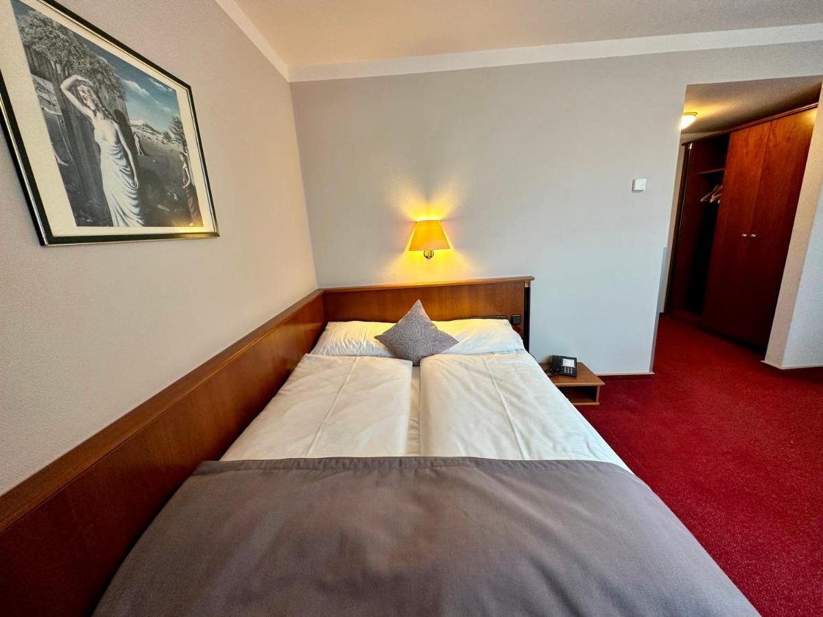 Trip Inn Posthotel Dueren Düren - Eifel Eksteriør billede