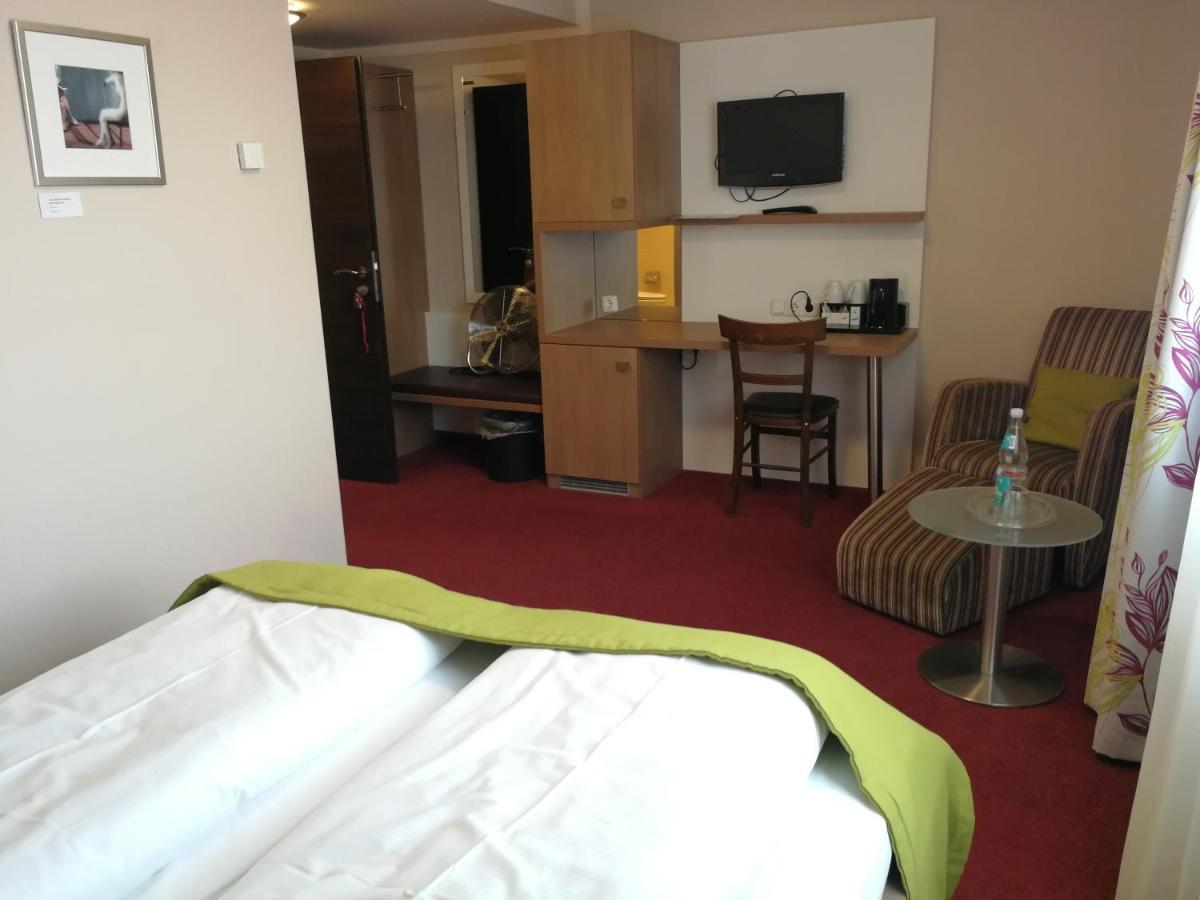 Trip Inn Posthotel Dueren Düren - Eifel Eksteriør billede