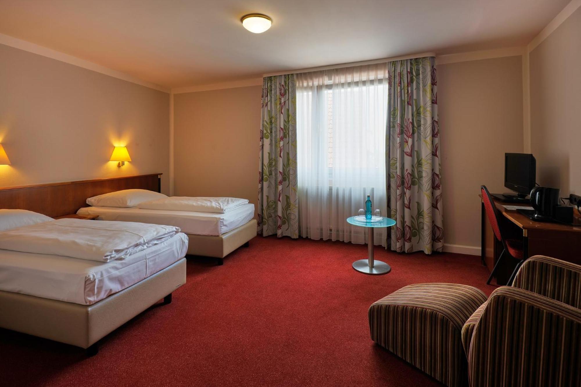 Trip Inn Posthotel Dueren Düren - Eifel Eksteriør billede