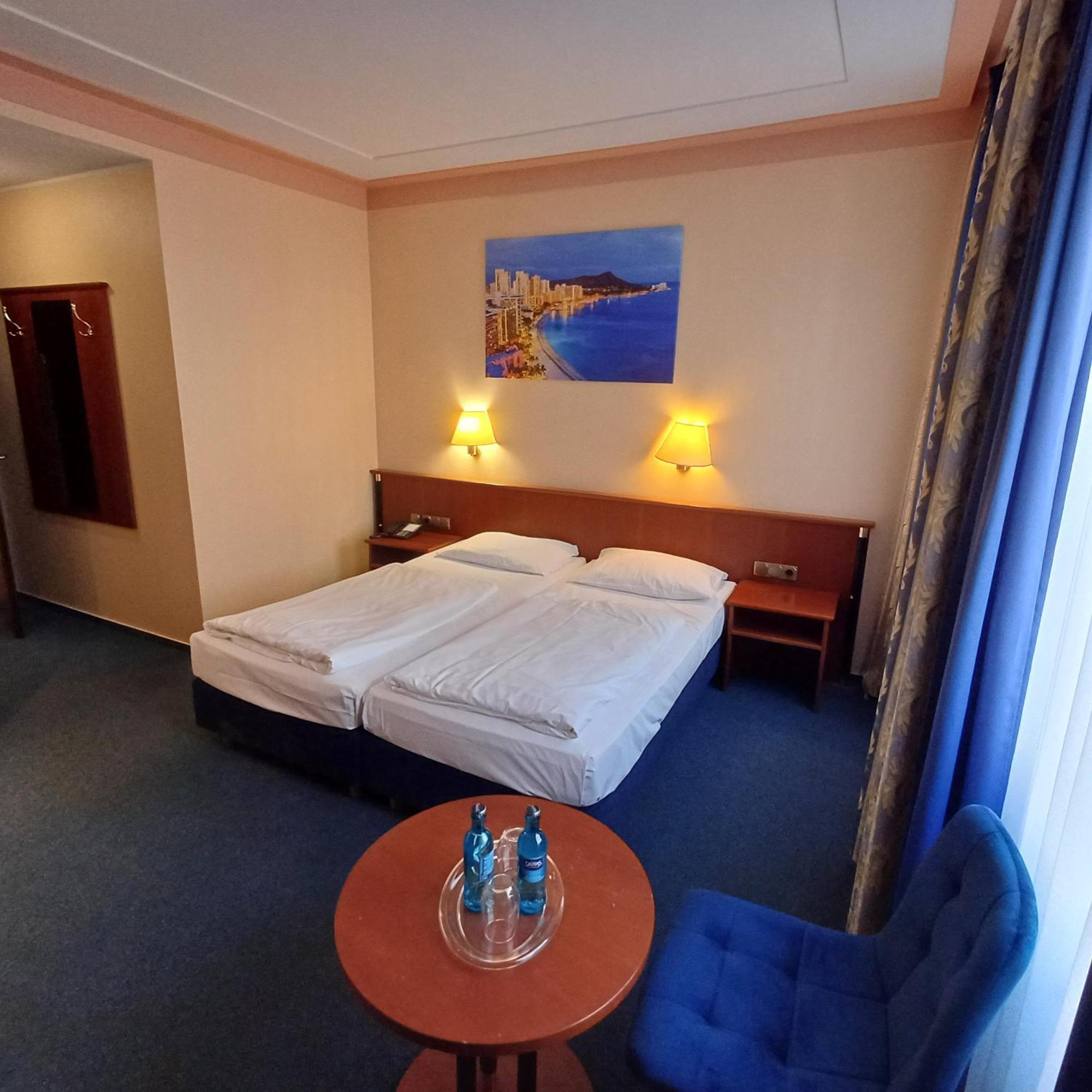 Trip Inn Posthotel Dueren Düren - Eifel Eksteriør billede
